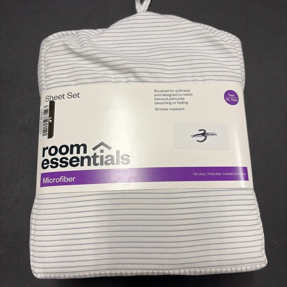 Room Essentials Twin Or XL Twin Size Bed Sheet Set, White W Gray Stripes 20622